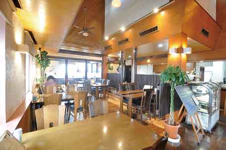 Cafe ＳＡＭＯＶAＲの店舗写真